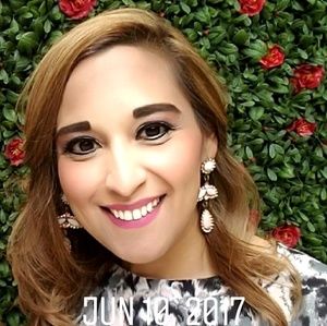 Meet your Posher, Veronica